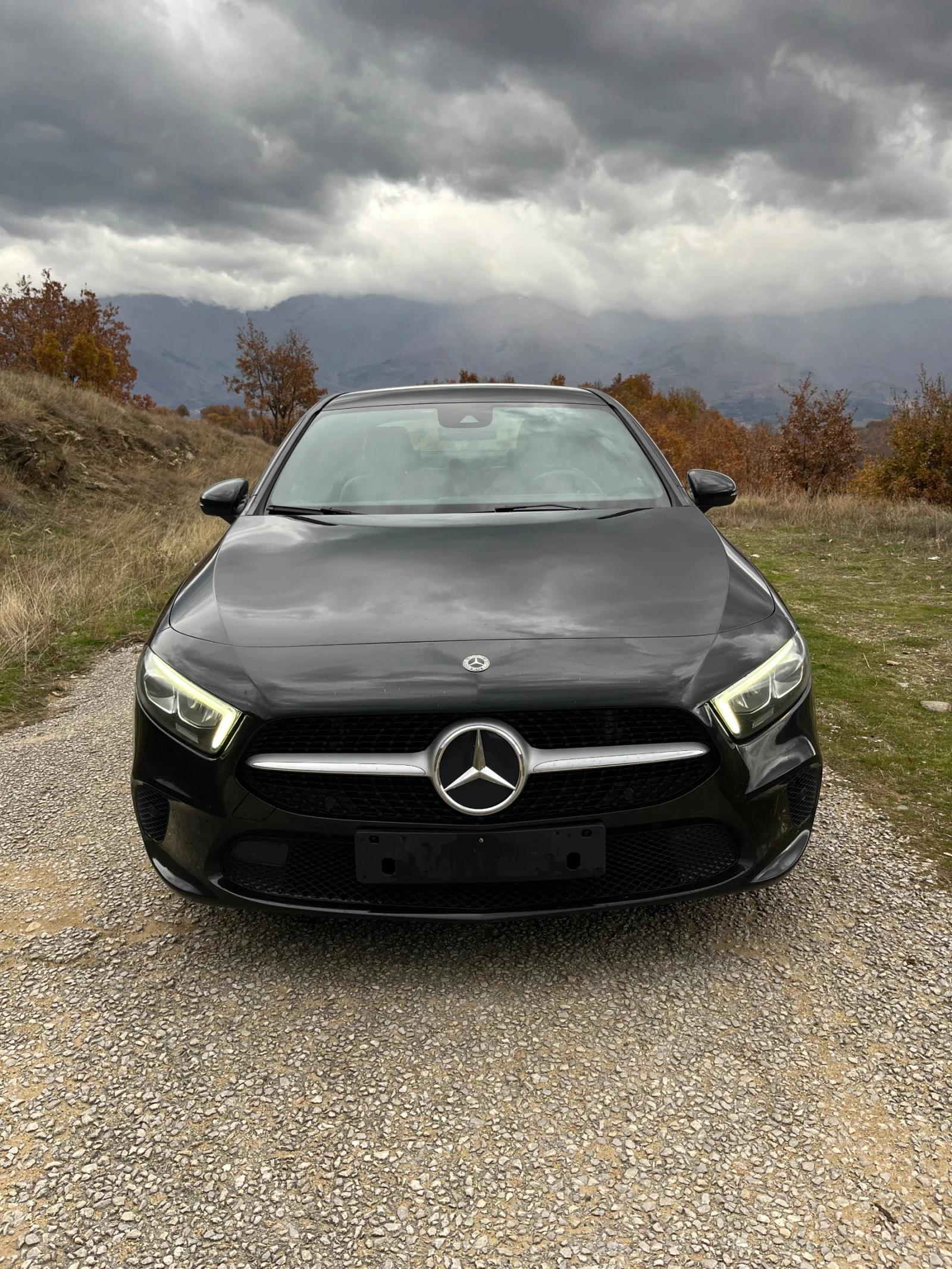 Mercedes-Benz A 180 * Нави* Камера* Асистенти - изображение 2