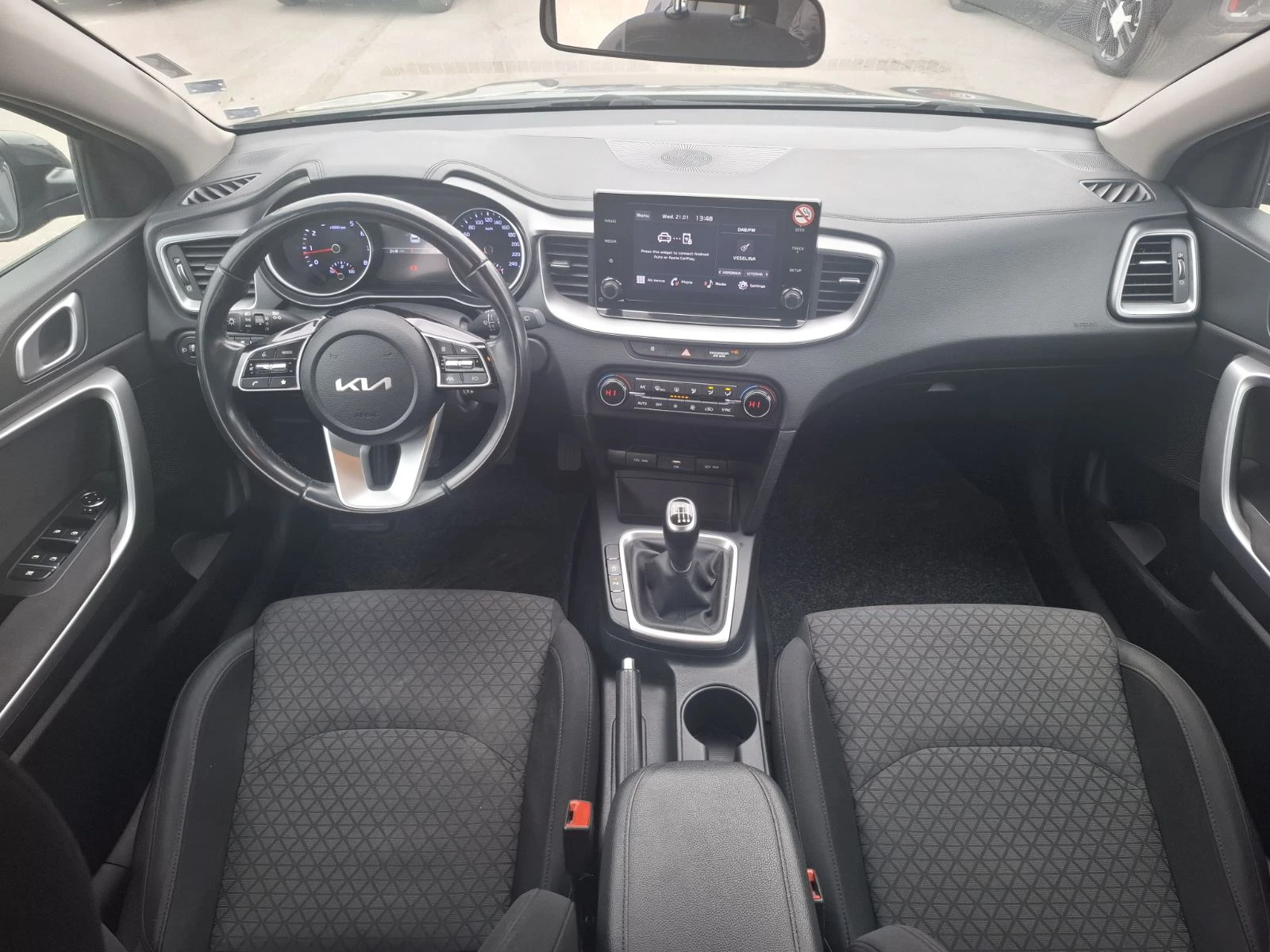 Kia Ceed 1.5 T-gdi Comfort Гаранция - изображение 8