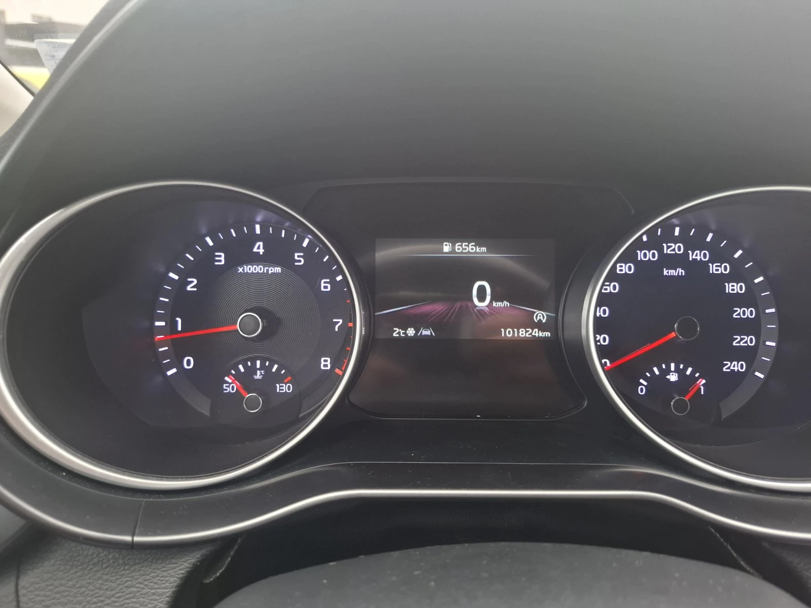 Kia Ceed 1.5 T-gdi Comfort Гаранция - изображение 10