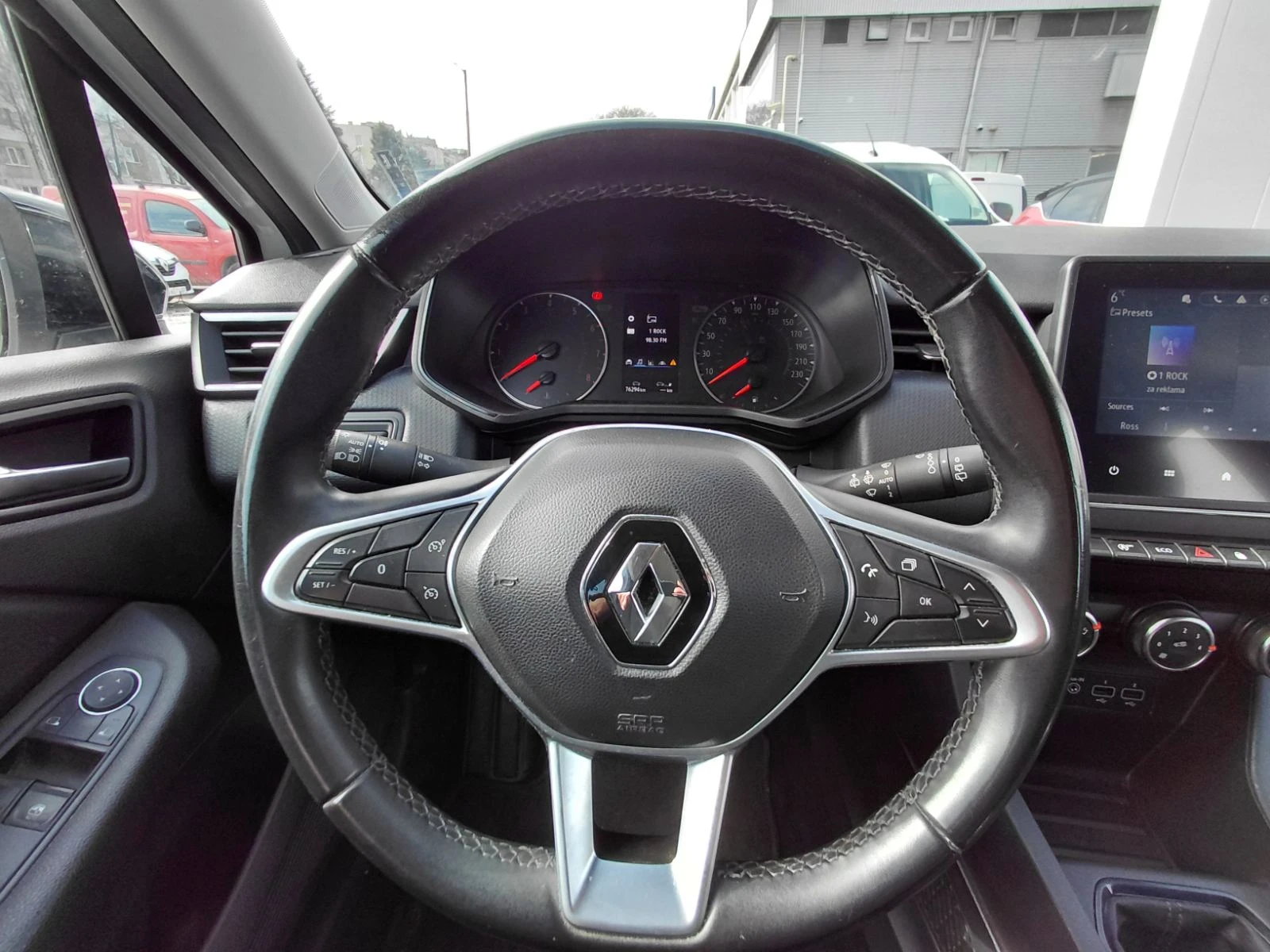 Renault Clio 1.0 TCe/91к.с/ZEN - изображение 9