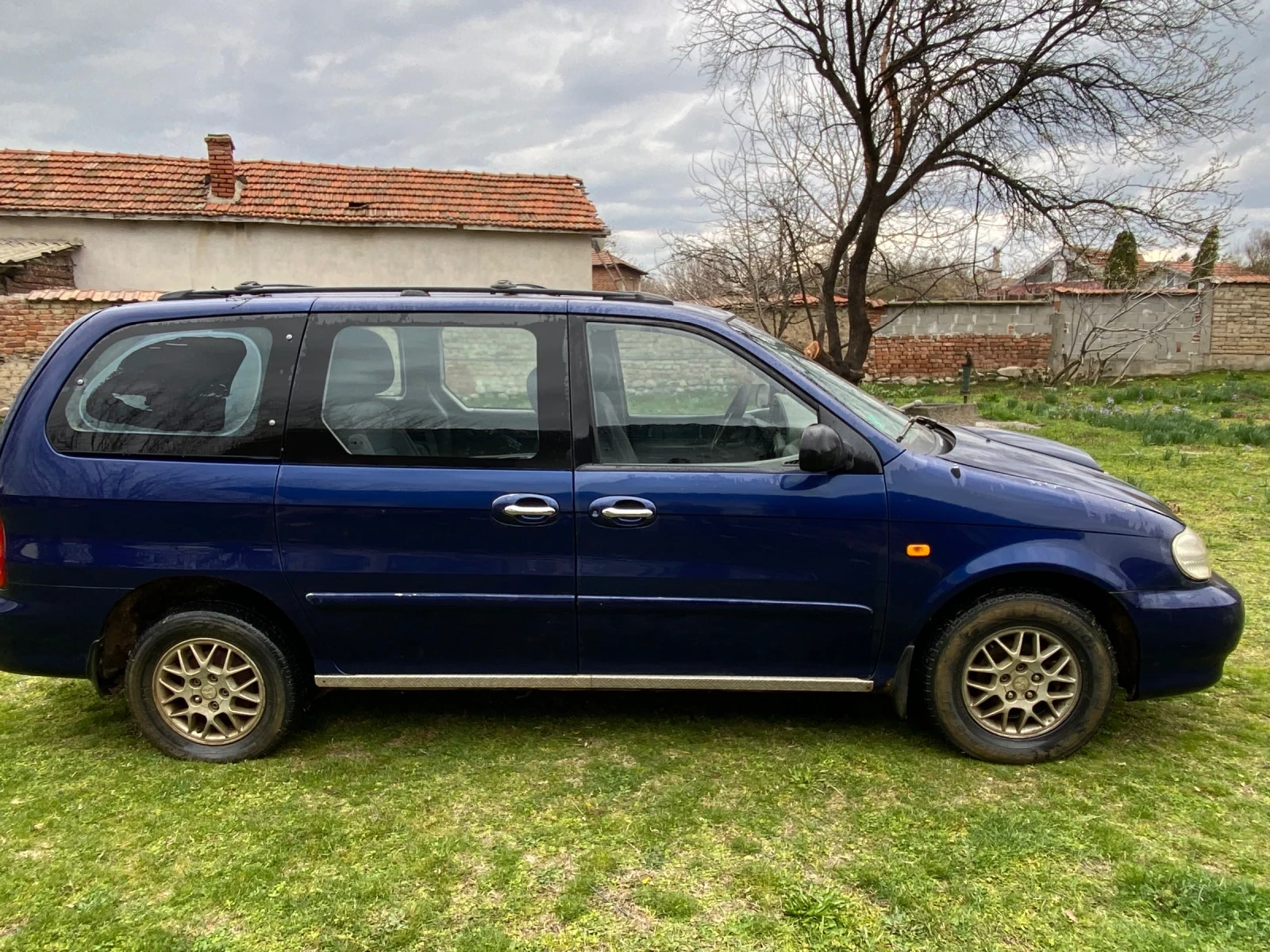 Kia Carnival 2.9, снимка 4 - Автомобили и джипове - 53900296