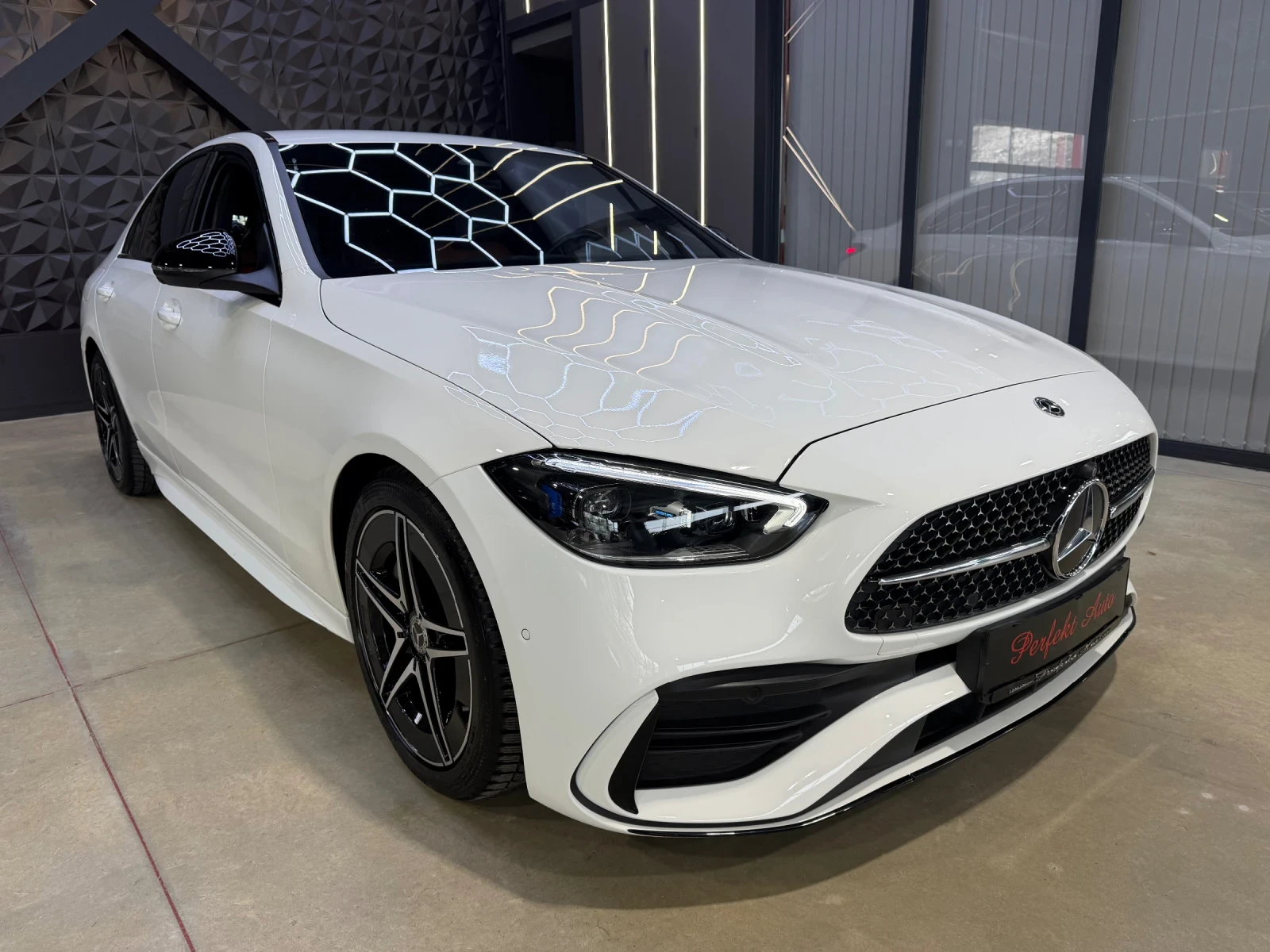 Mercedes-Benz C 220 d EQ BOOST * BURMESTER* AMG PACKET* LED* ПОРЪЧКОВ 