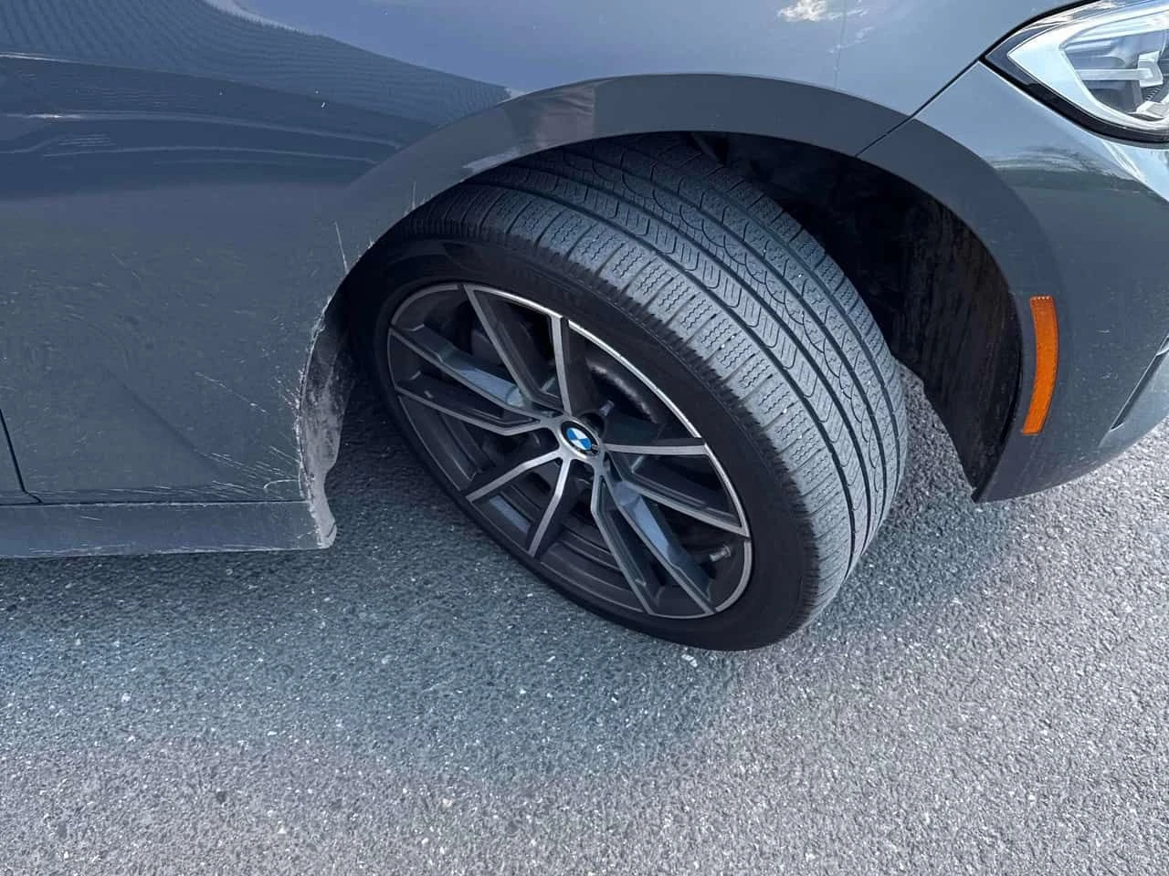 BMW 330 * xDrive * ПОДГРЕВИ * КАМЕРА * ПАМЕТ, снимка 7 - Автомобили и джипове - 54684087