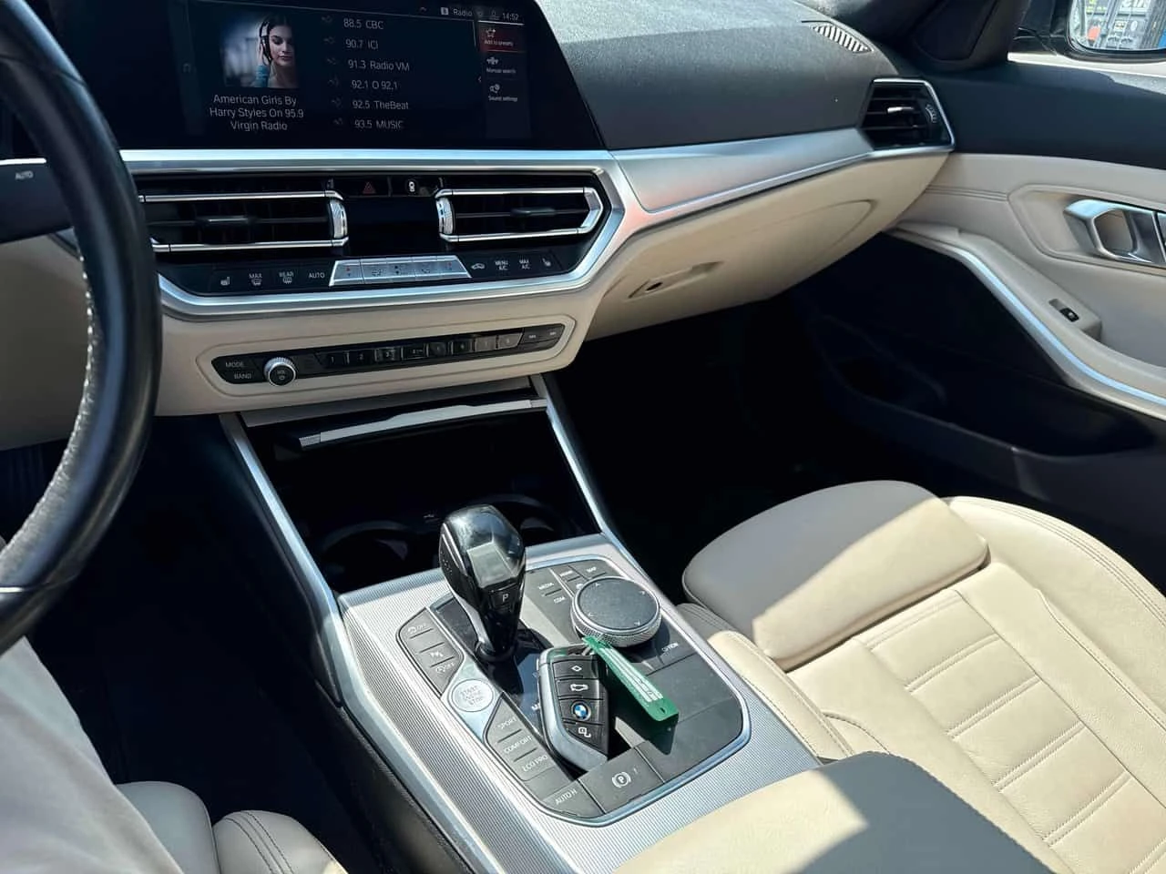 BMW 330 * xDrive * ПОДГРЕВИ * КАМЕРА * ПАМЕТ, снимка 9 - Автомобили и джипове - 54684087