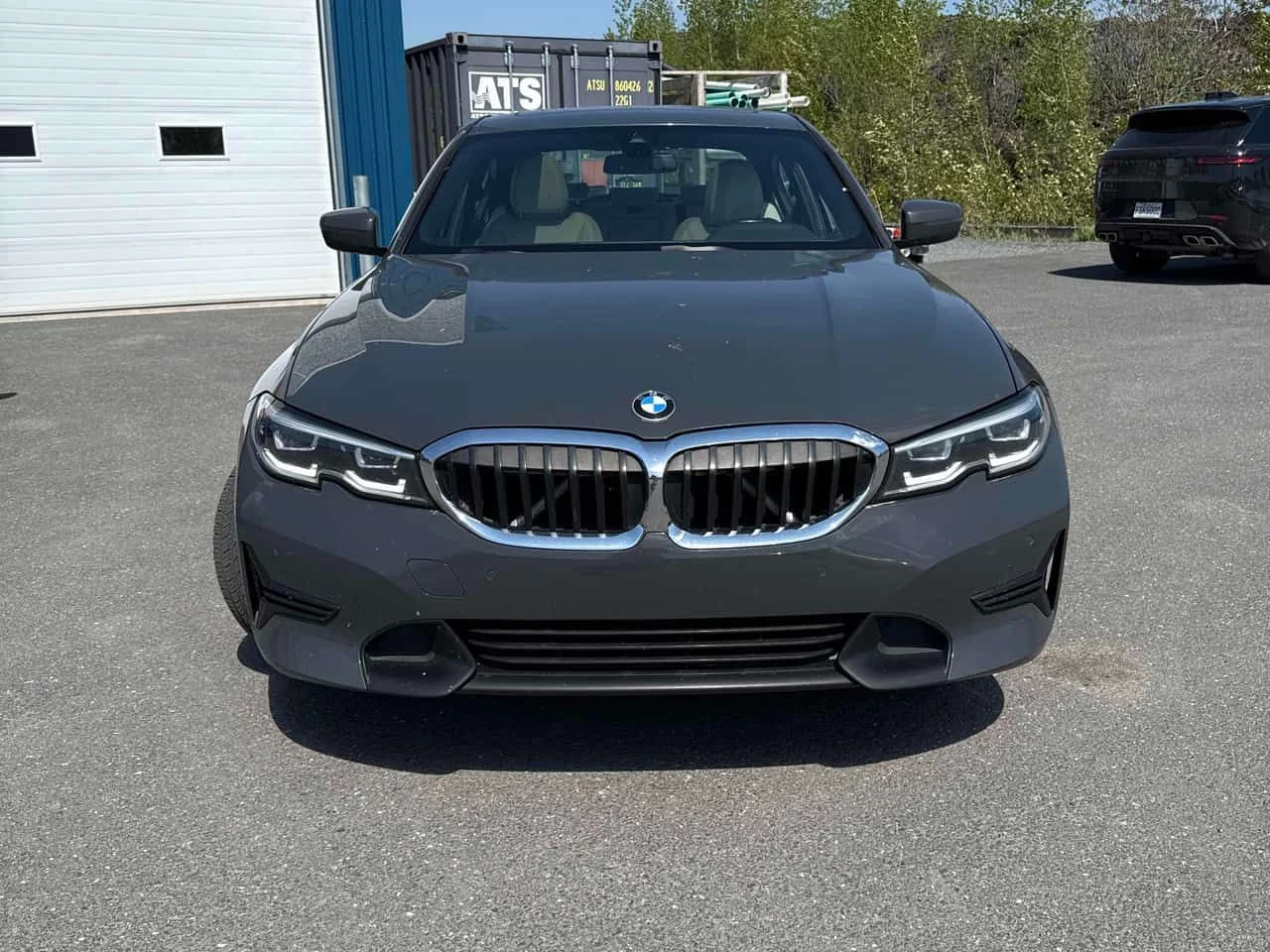 BMW 330 * xDrive * ПОДГРЕВИ * КАМЕРА * ПАМЕТ, снимка 6 - Автомобили и джипове - 54684087