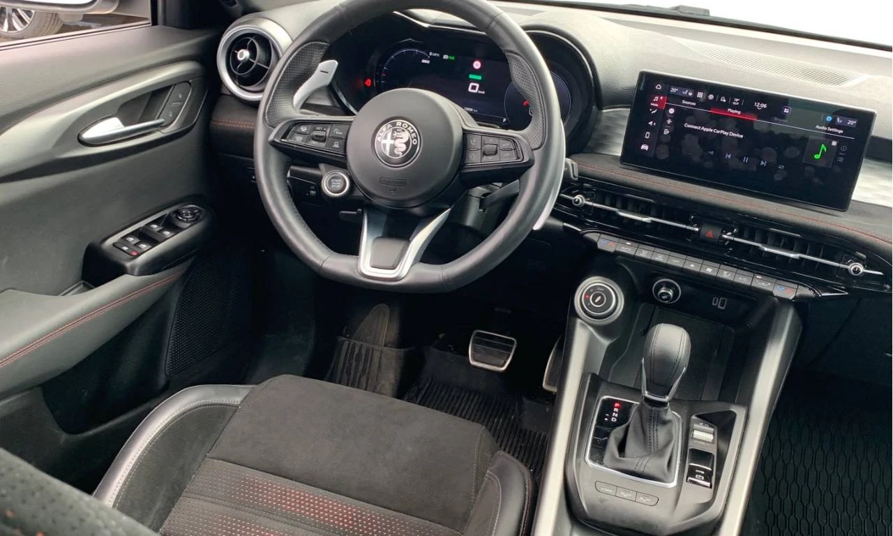 Alfa Romeo Tonale Veloce EAWD * CARFAX * АВТО КРЕДИТ * , снимка 9 - Автомобили и джипове - 54723327