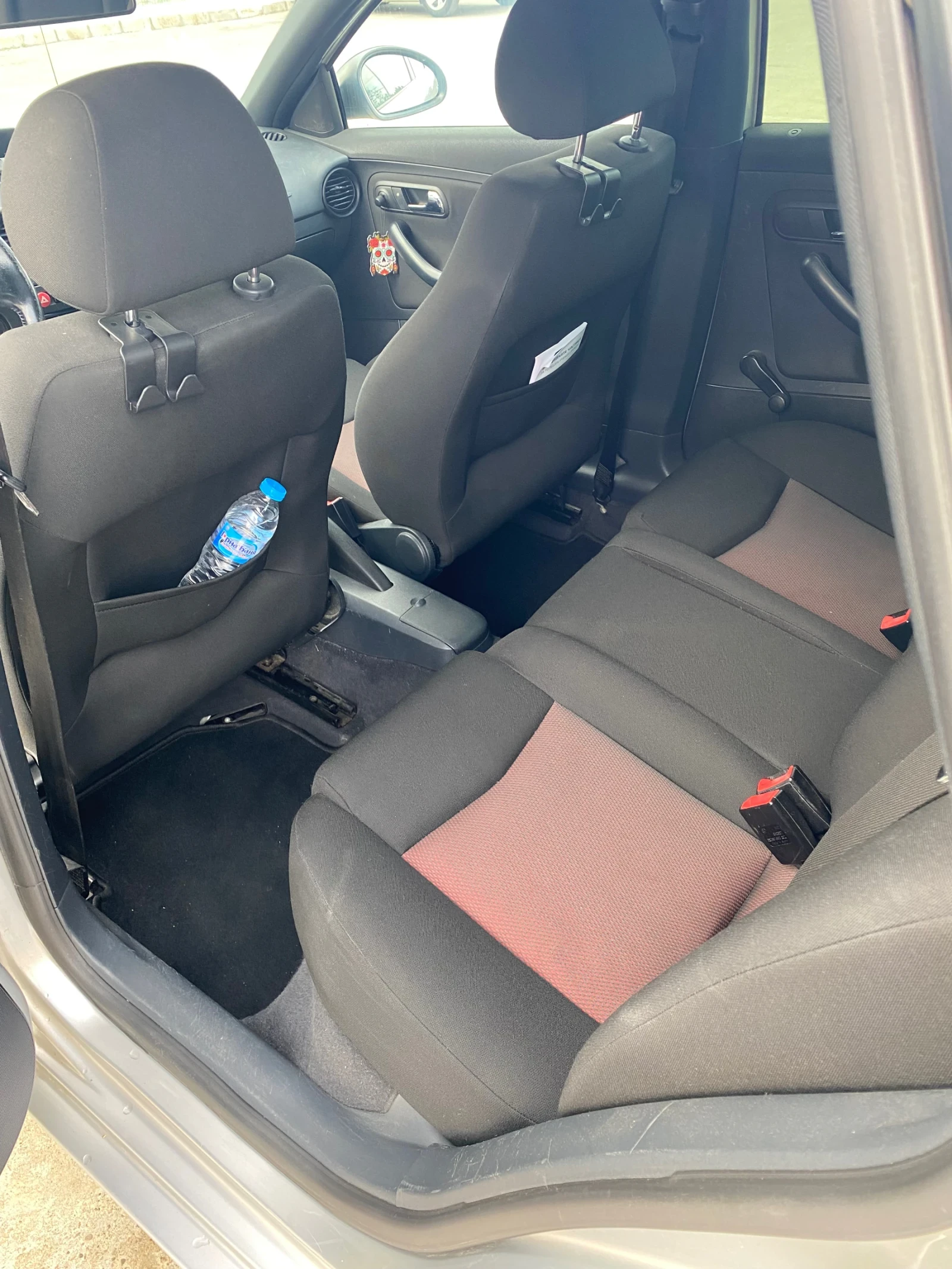 Seat Ibiza, снимка 11 - Автомобили и джипове - 55211715