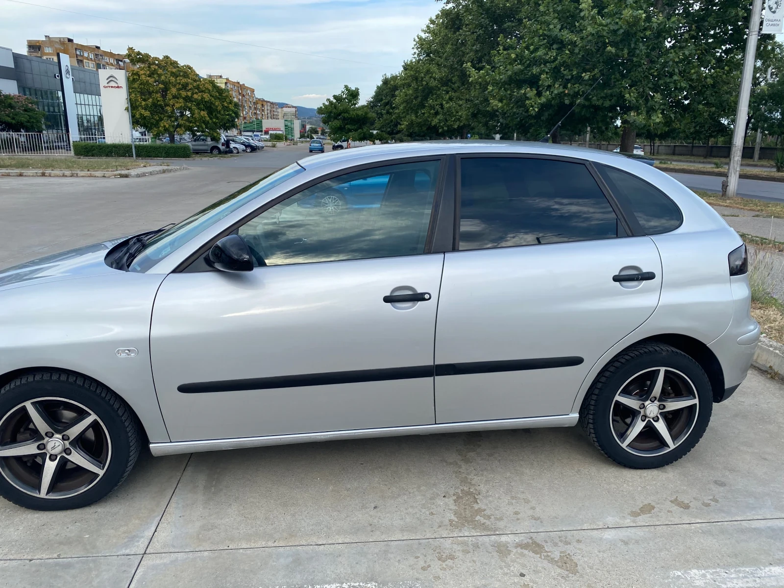 Seat Ibiza, снимка 5 - Автомобили и джипове - 55211715