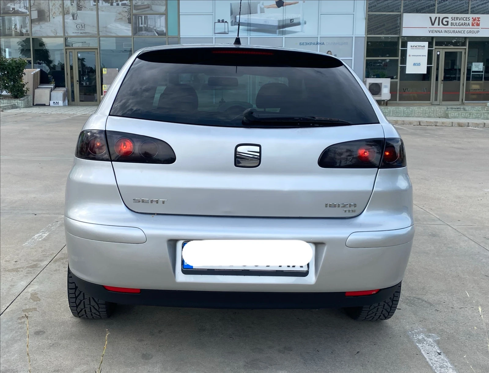 Seat Ibiza, снимка 8 - Автомобили и джипове - 55211715