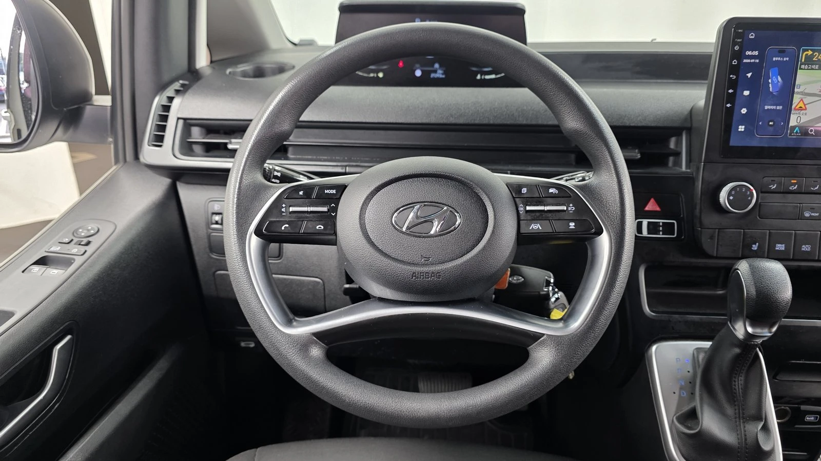 Hyundai Staria Cargo* BLIND SPOT* КРАЙНА ЦЕНА, снимка 12 - Автомобили и джипове - 55318964