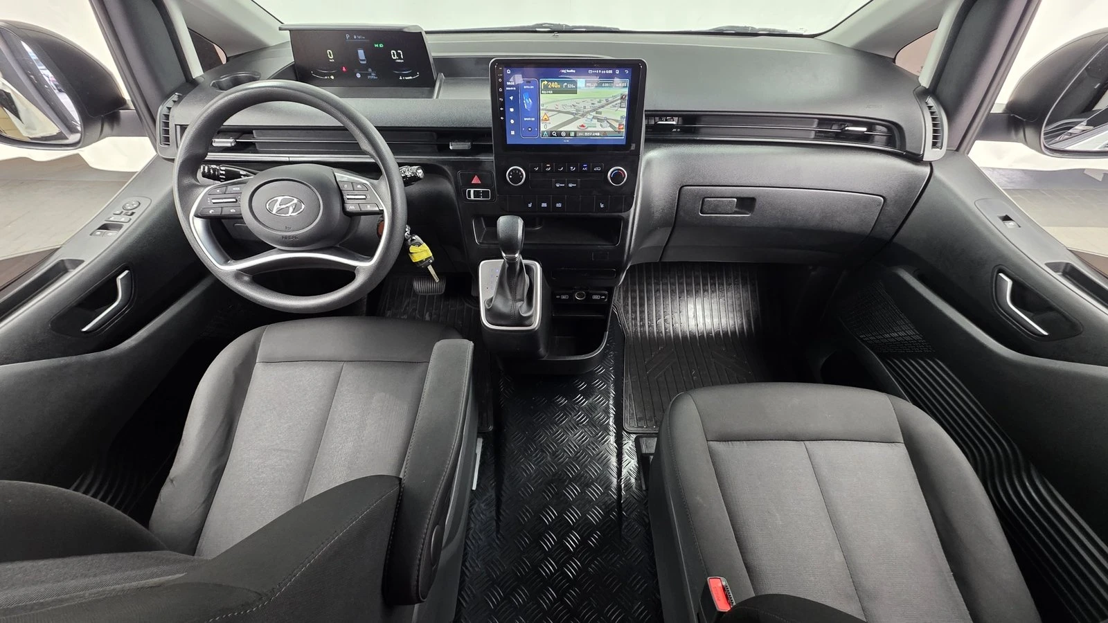Hyundai Staria Cargo* BLIND SPOT* КРАЙНА ЦЕНА, снимка 7 - Автомобили и джипове - 55318964