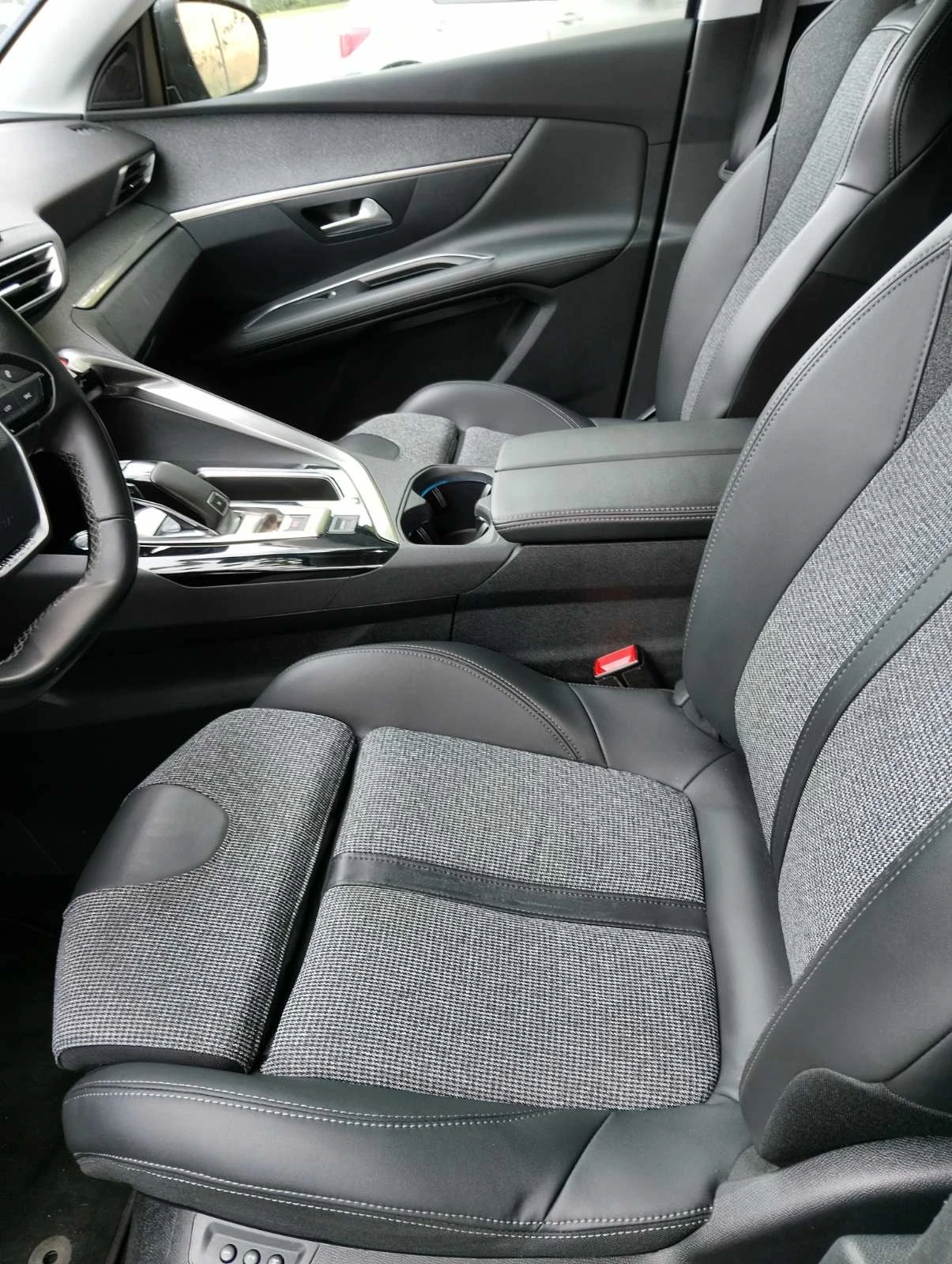 Peugeot 3008 3008, снимка 5 - Автомобили и джипове - 55408142