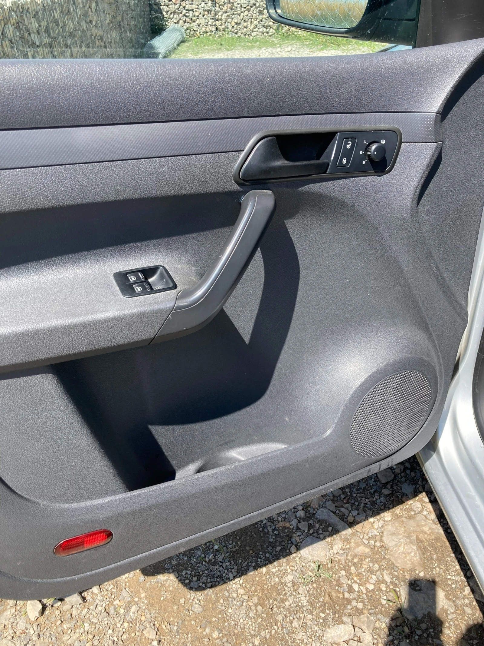 VW Caddy III, снимка 10 - Автомобили и джипове - 55450724