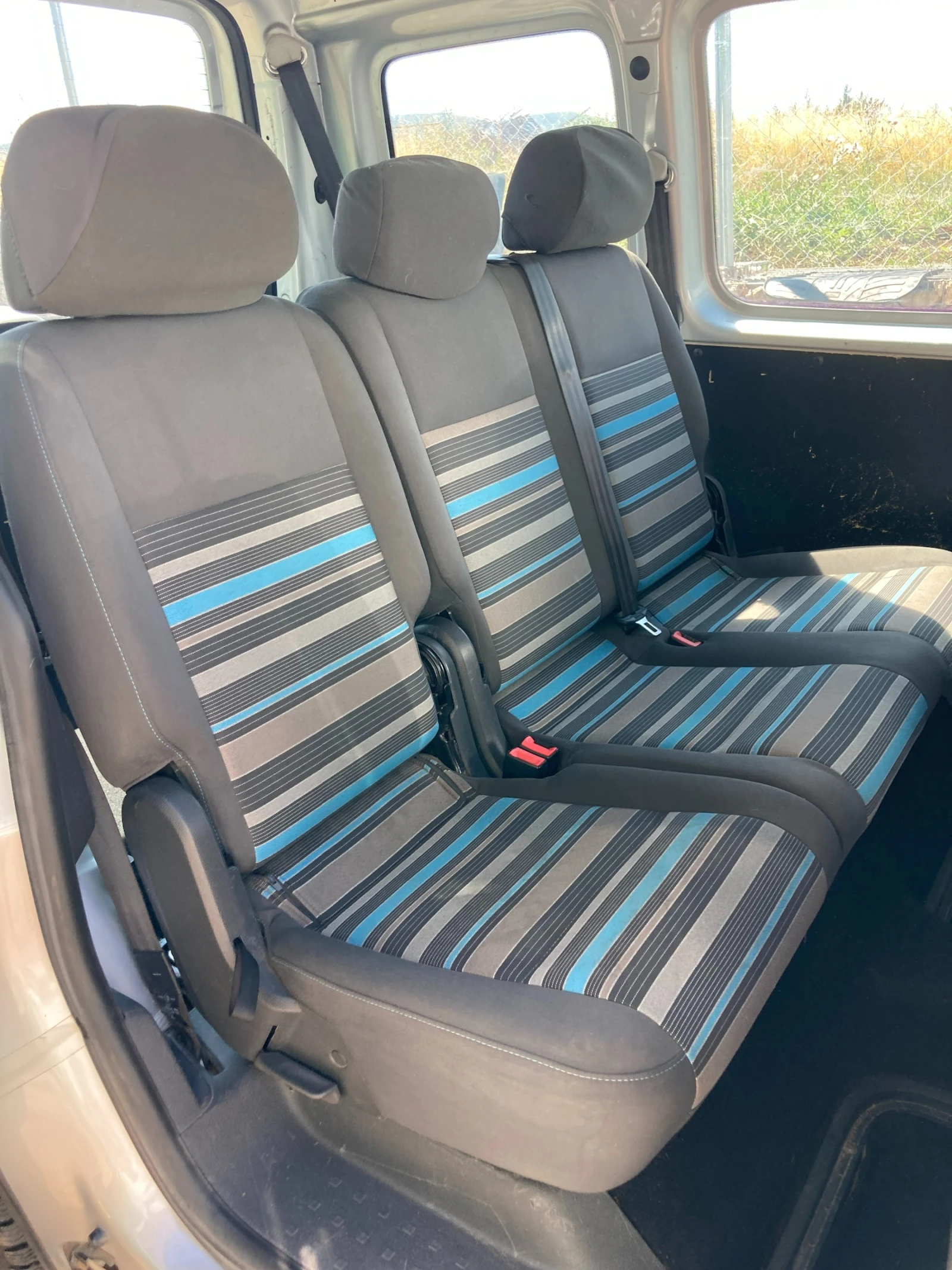 VW Caddy III, снимка 12 - Автомобили и джипове - 55450724