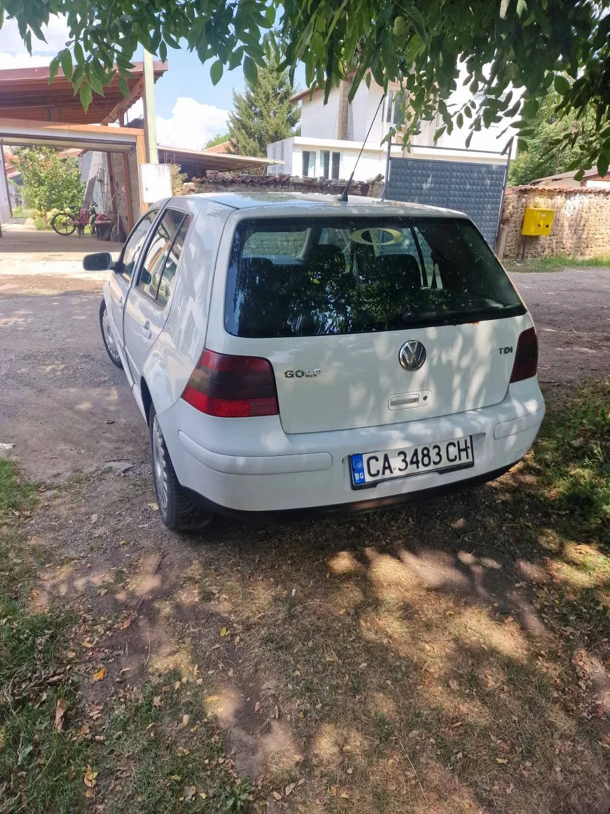 VW Golf 1.9 TDI, снимка 5 - Автомобили и джипове - 55643668