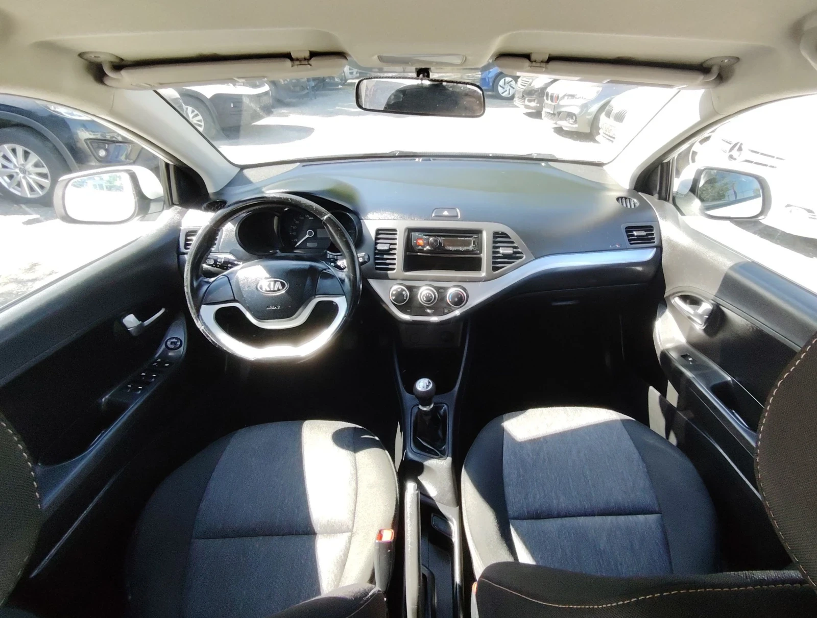 Kia Picanto 1.0i/SITI, снимка 10 - Автомобили и джипове - 55647210
