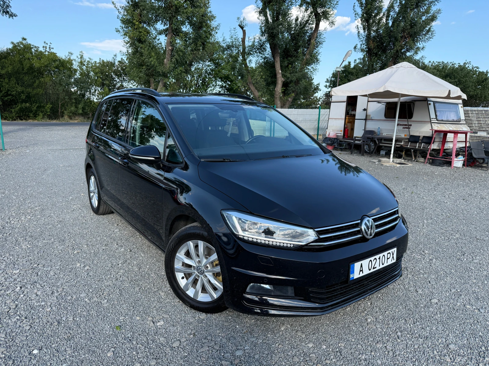 VW Touran 2.0TDI-150к.с. Автоматик, снимка 3 - Автомобили и джипове - 55710420