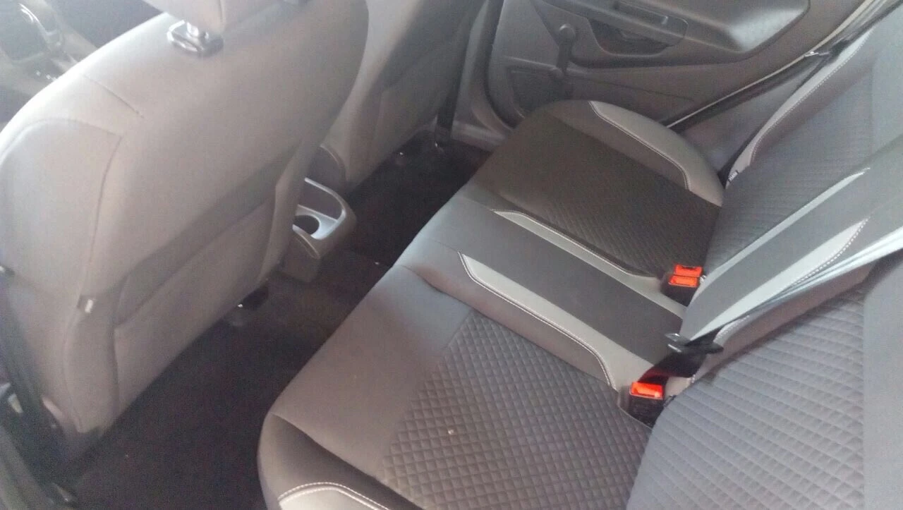 Ford Fiesta, снимка 6 - Автомобили и джипове - 56107477