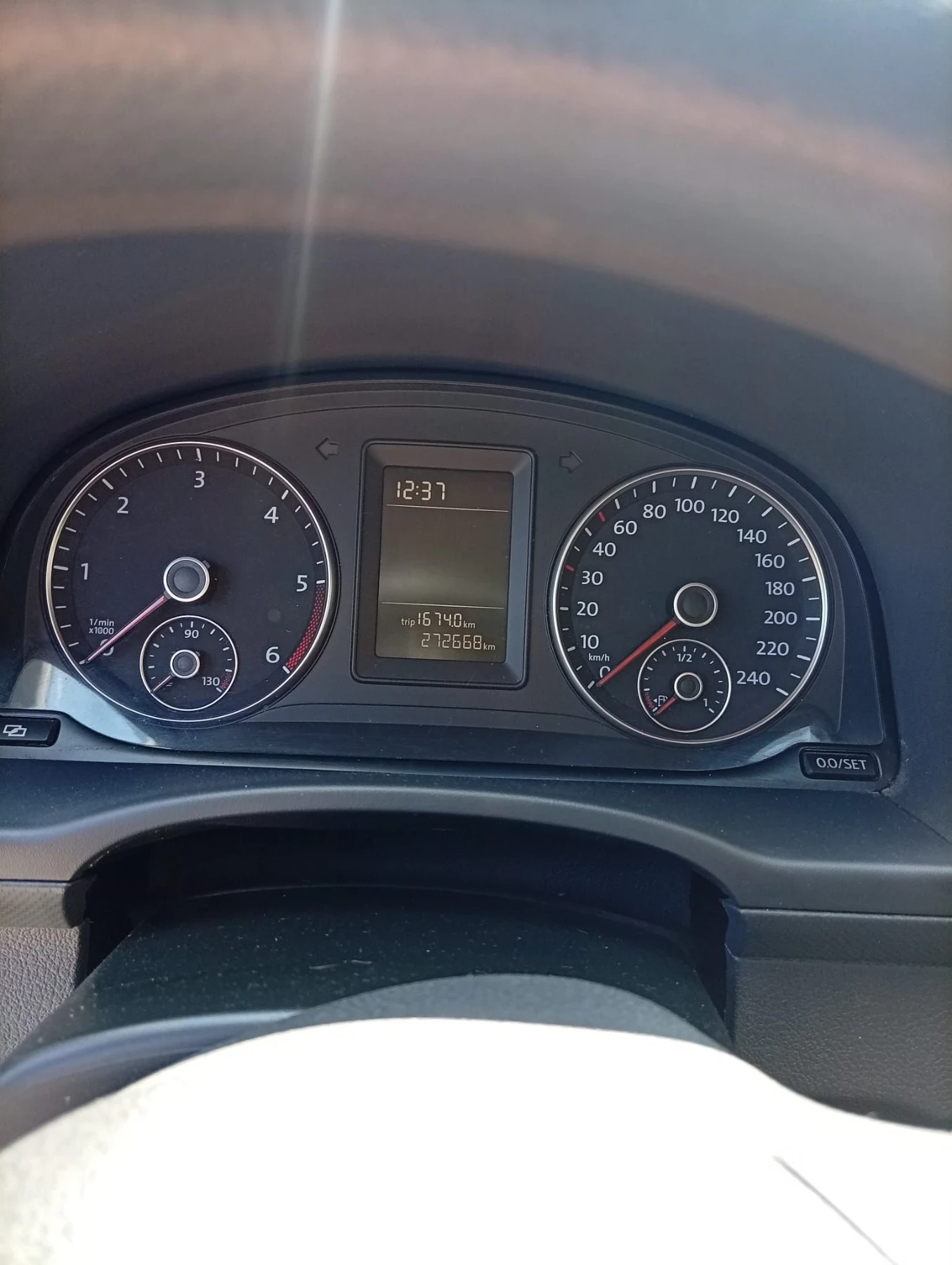 VW Caddy, снимка 2 - Автомобили и джипове - 56117780