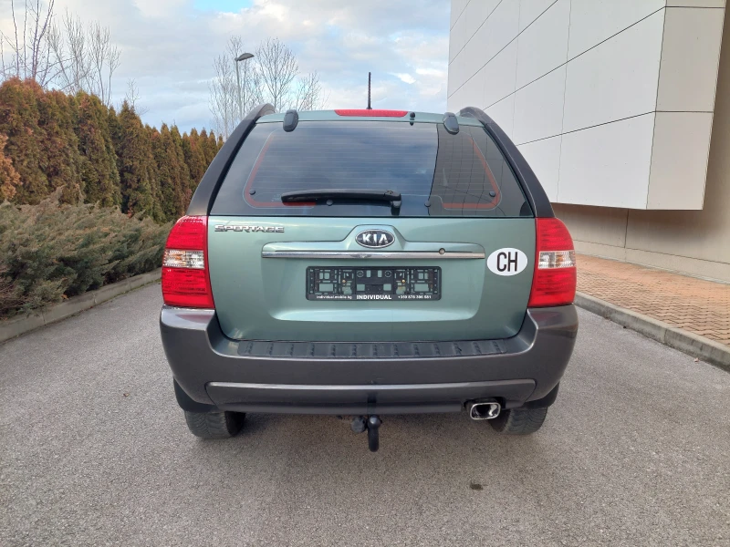 Kia Sportage 2.0 i-141к.с, снимка 6 - Автомобили и джипове - 48884733