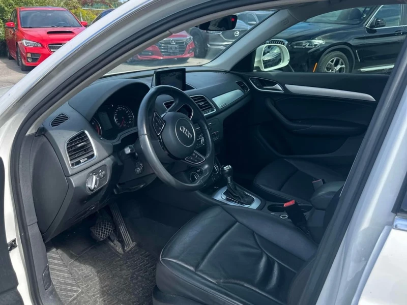 Audi Q3 * Progressiv * CARFAX * БЕЗ ПЪРВОНАЧАЛНА ВНОСКА, снимка 5 - Автомобили и джипове - 52744797