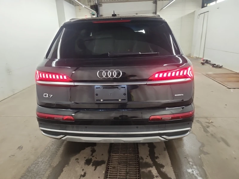 Audi Q7 2.0 KOMFORT, снимка 3 - Автомобили и джипове - 53203035