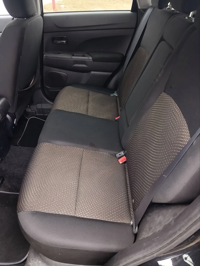 Mitsubishi ASX 1.8 DiD, снимка 6 - Автомобили и джипове - 53309890