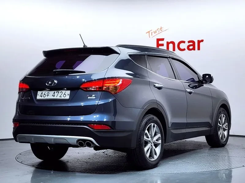 Hyundai Santa fe 2.0 CRDi 4WD - САМО 30% АВАНС, снимка 2 - Автомобили и джипове - 56159119