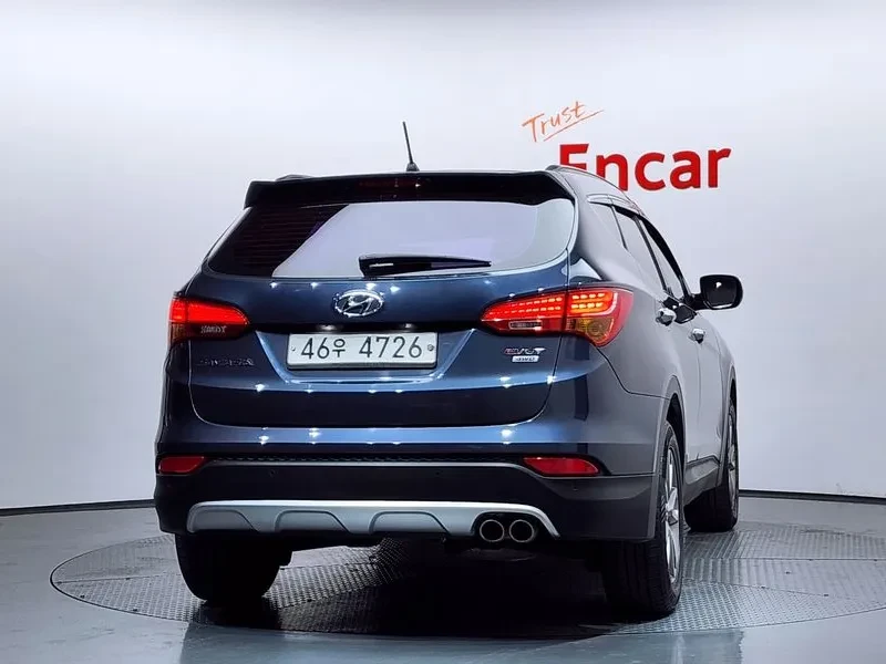 Hyundai Santa fe 2.0 CRDi 4WD - САМО 30% АВАНС, снимка 4 - Автомобили и джипове - 56159119