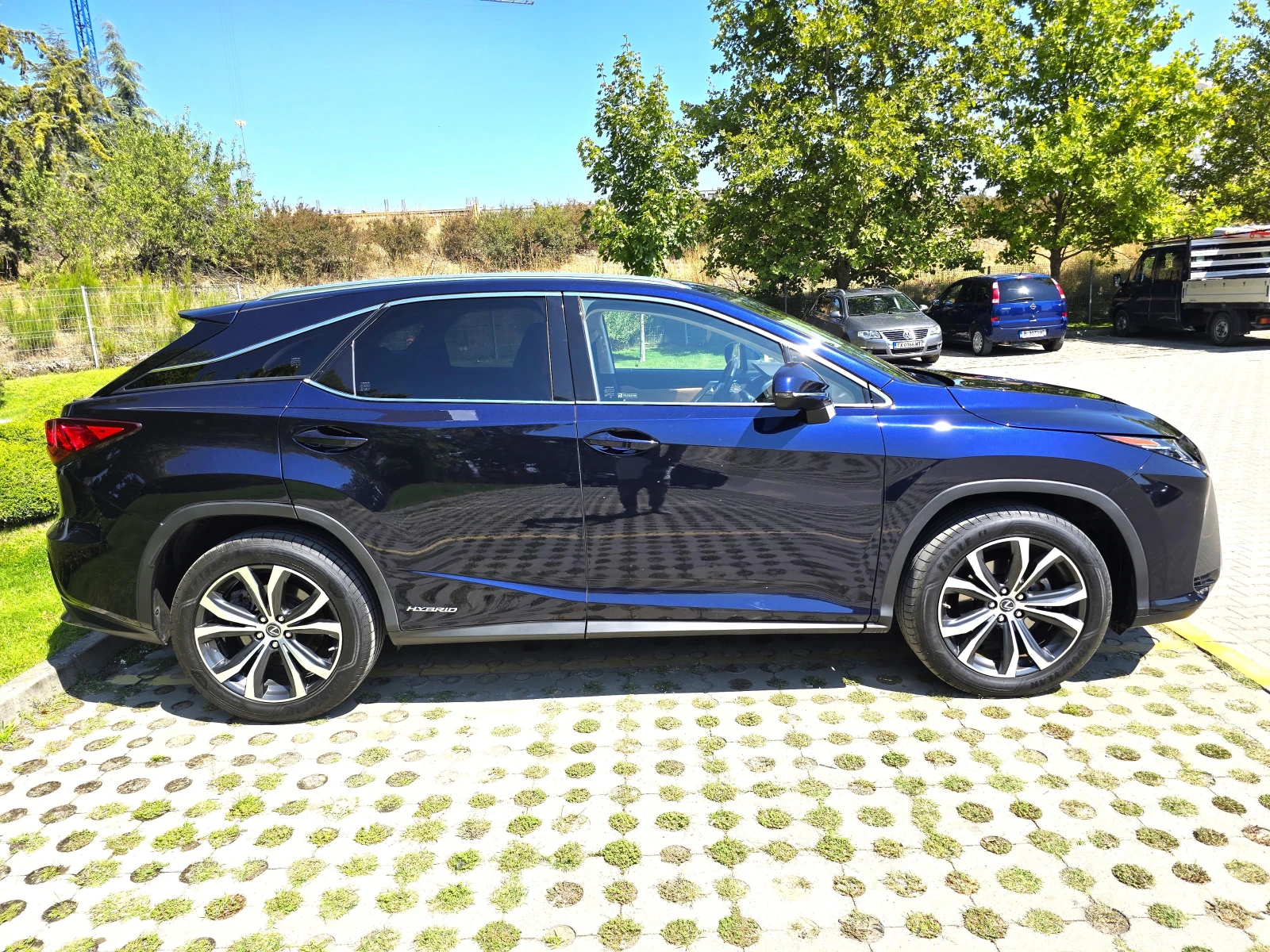 Lexus RX 450h Гаранционен Автомобил - изображение 6