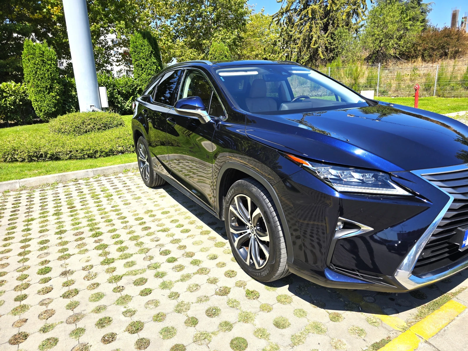 Lexus RX 450h Гаранционен Автомобил - изображение 4