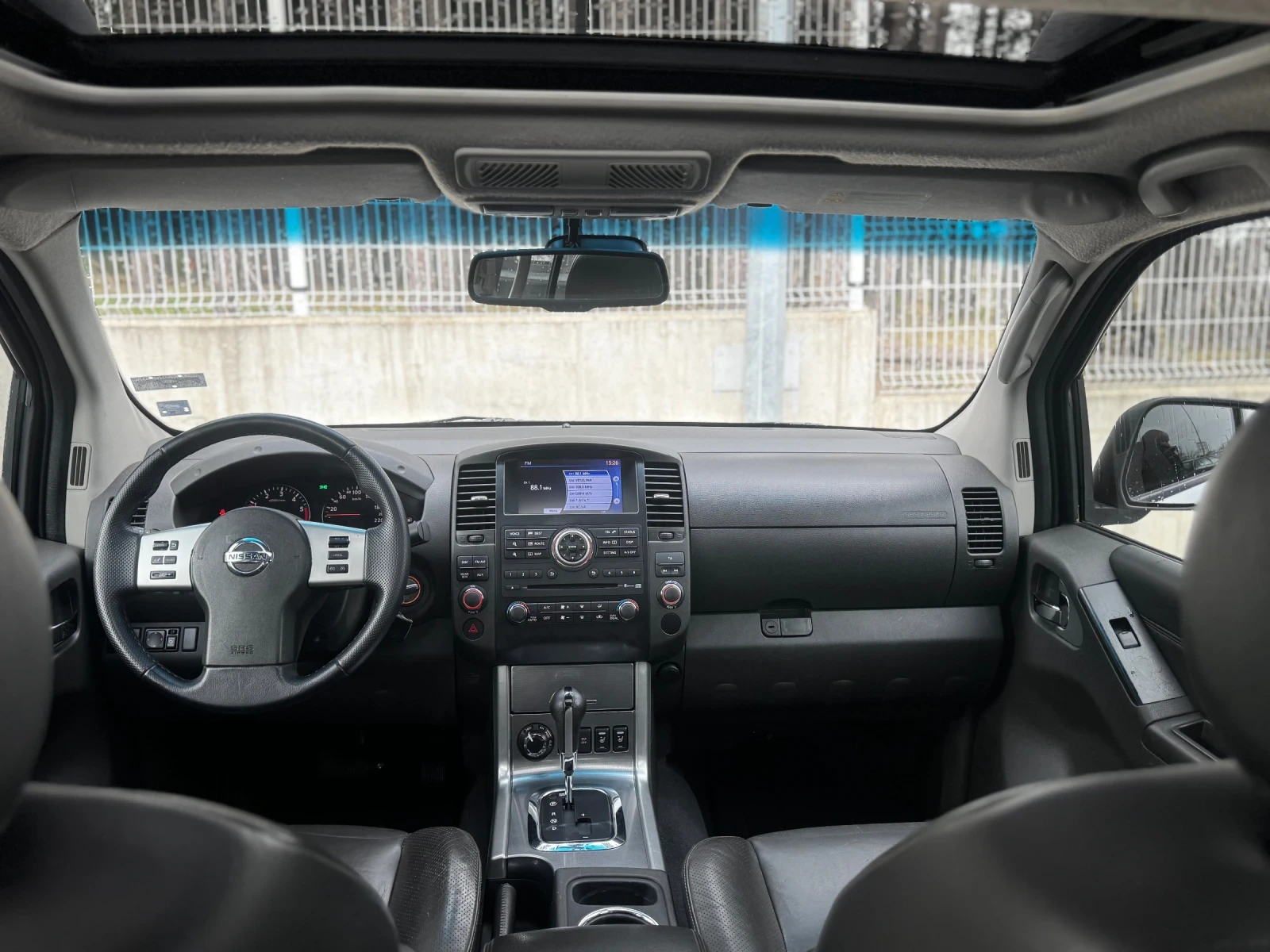 Nissan Navara 3.0 DCI/АВТОМАТ/КОЖА - изображение 10