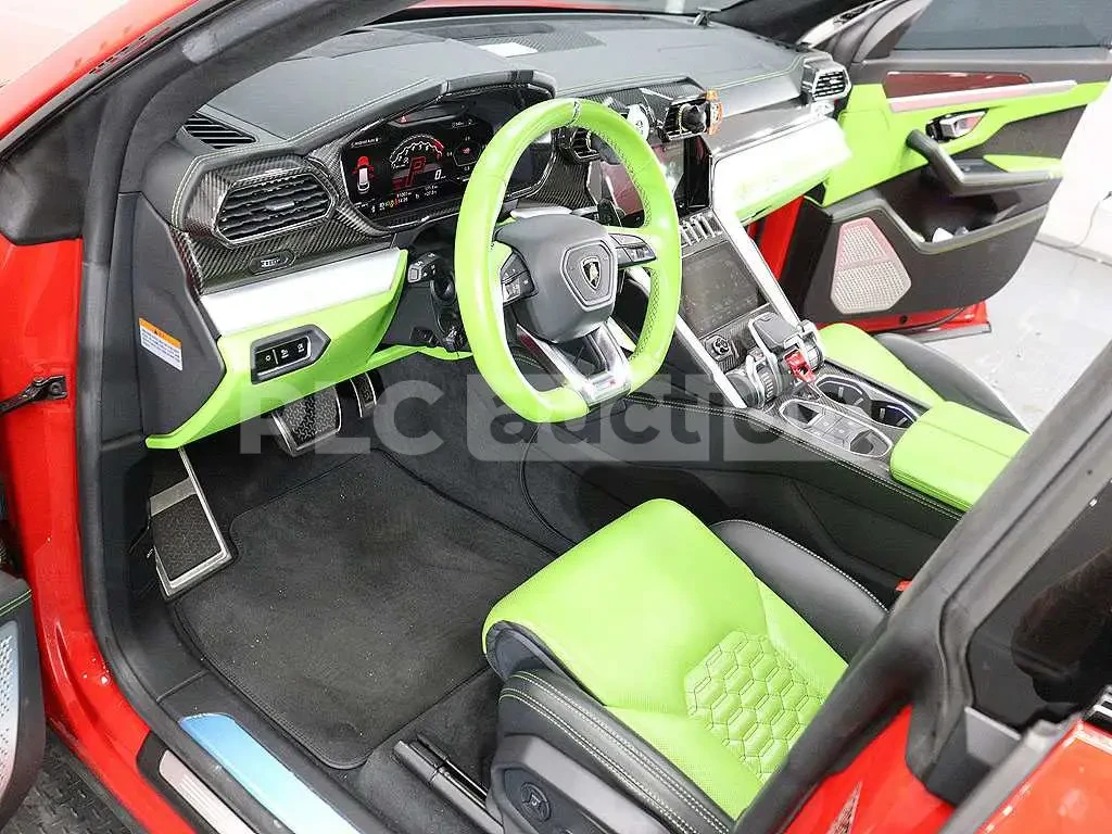 Lamborghini Urus V8 ЧИСТА ИСТОРИЯ* КРАЙНА ЦЕНА, снимка 7 - Автомобили и джипове - 53916350