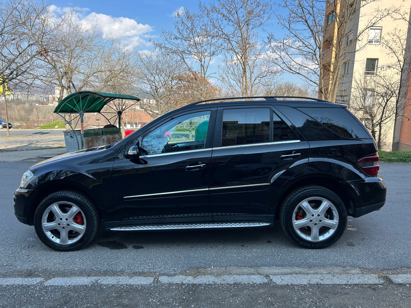 Mercedes-Benz ML 320, снимка 3 - Автомобили и джипове - 54152270