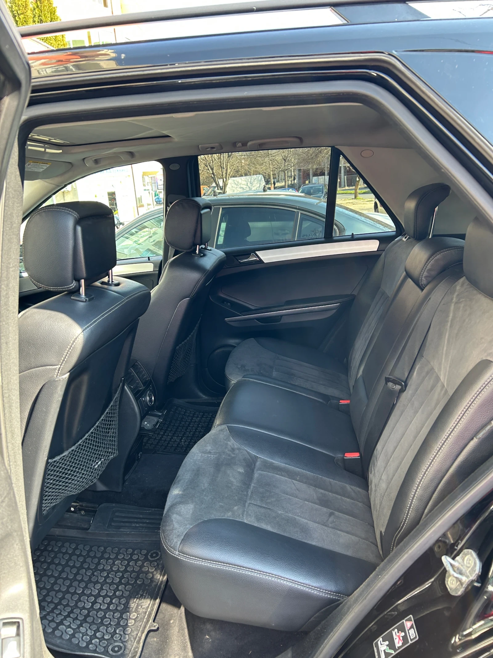 Mercedes-Benz ML 320, снимка 6 - Автомобили и джипове - 54152270