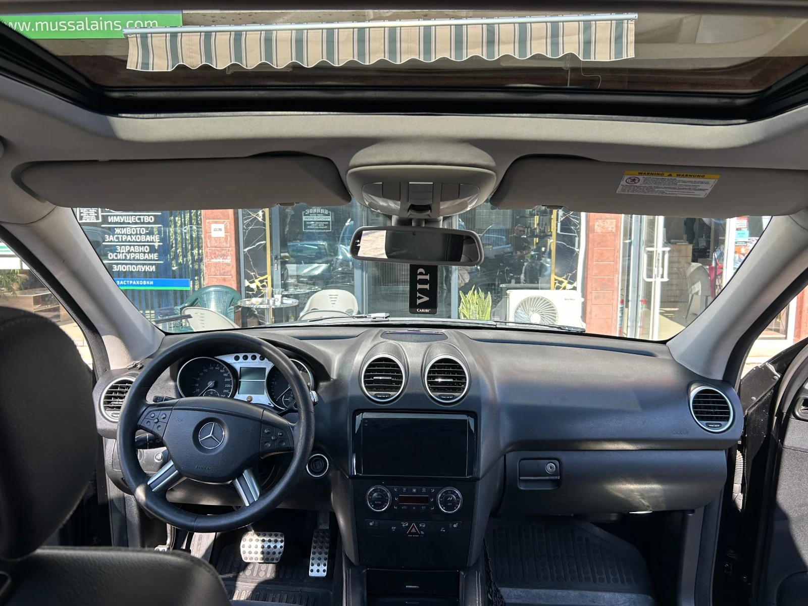 Mercedes-Benz ML 320, снимка 9 - Автомобили и джипове - 54152270