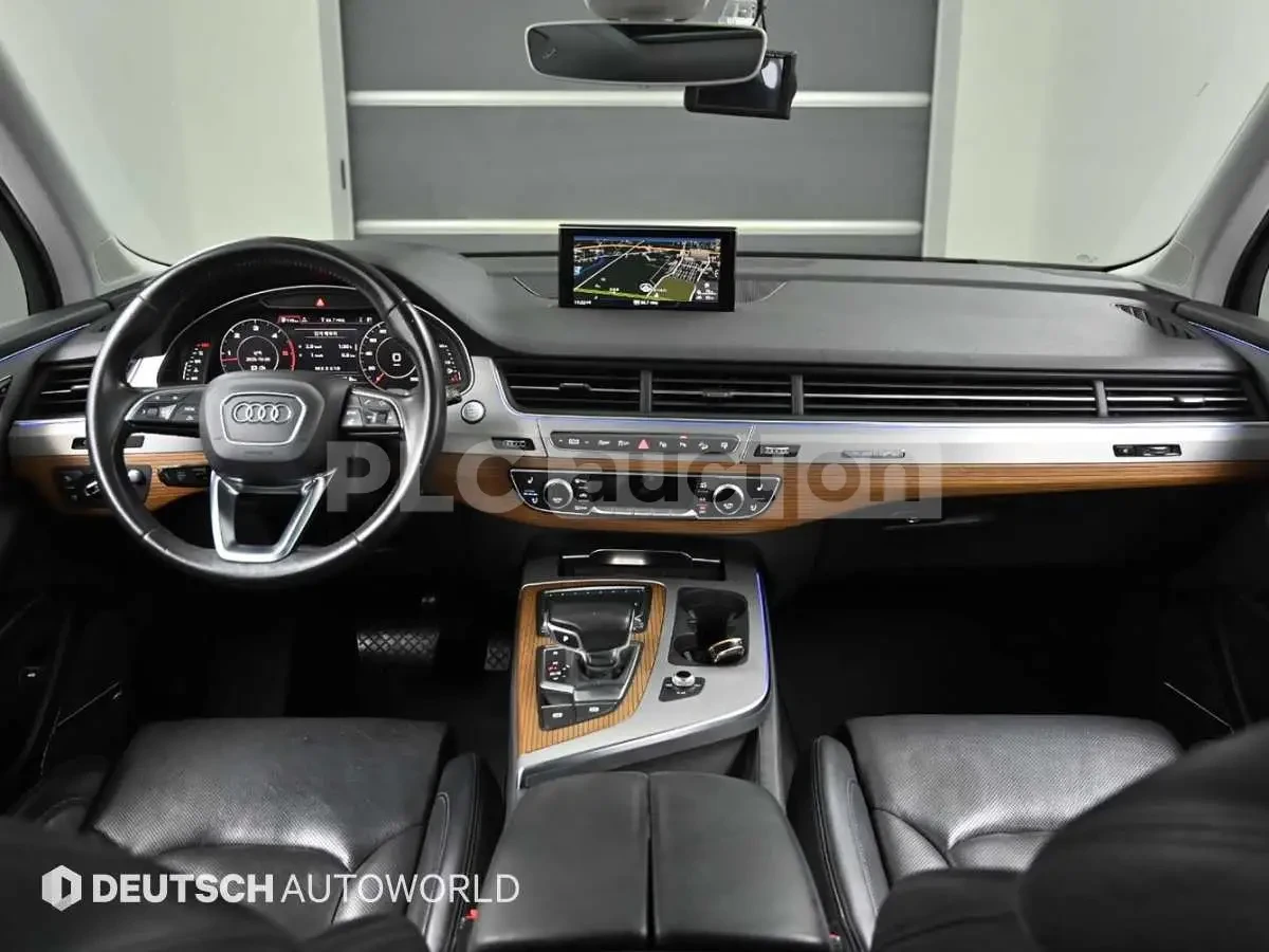 Audi Q7 ОБДУХВАНЕ/ПАНОРАМА/ДИСТРОНИК/360, снимка 7 - Автомобили и джипове - 54252642