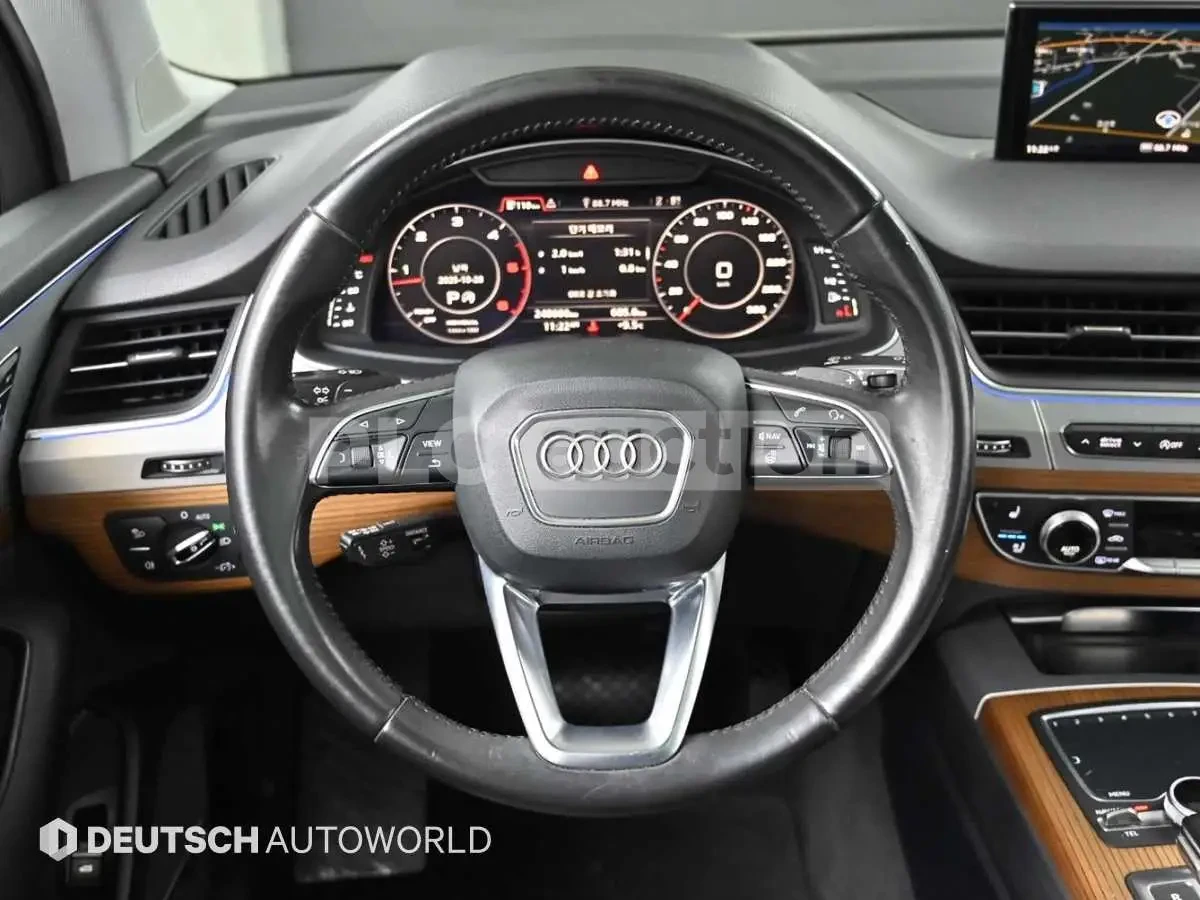 Audi Q7 ОБДУХВАНЕ/ПАНОРАМА/ДИСТРОНИК/360, снимка 8 - Автомобили и джипове - 54252642