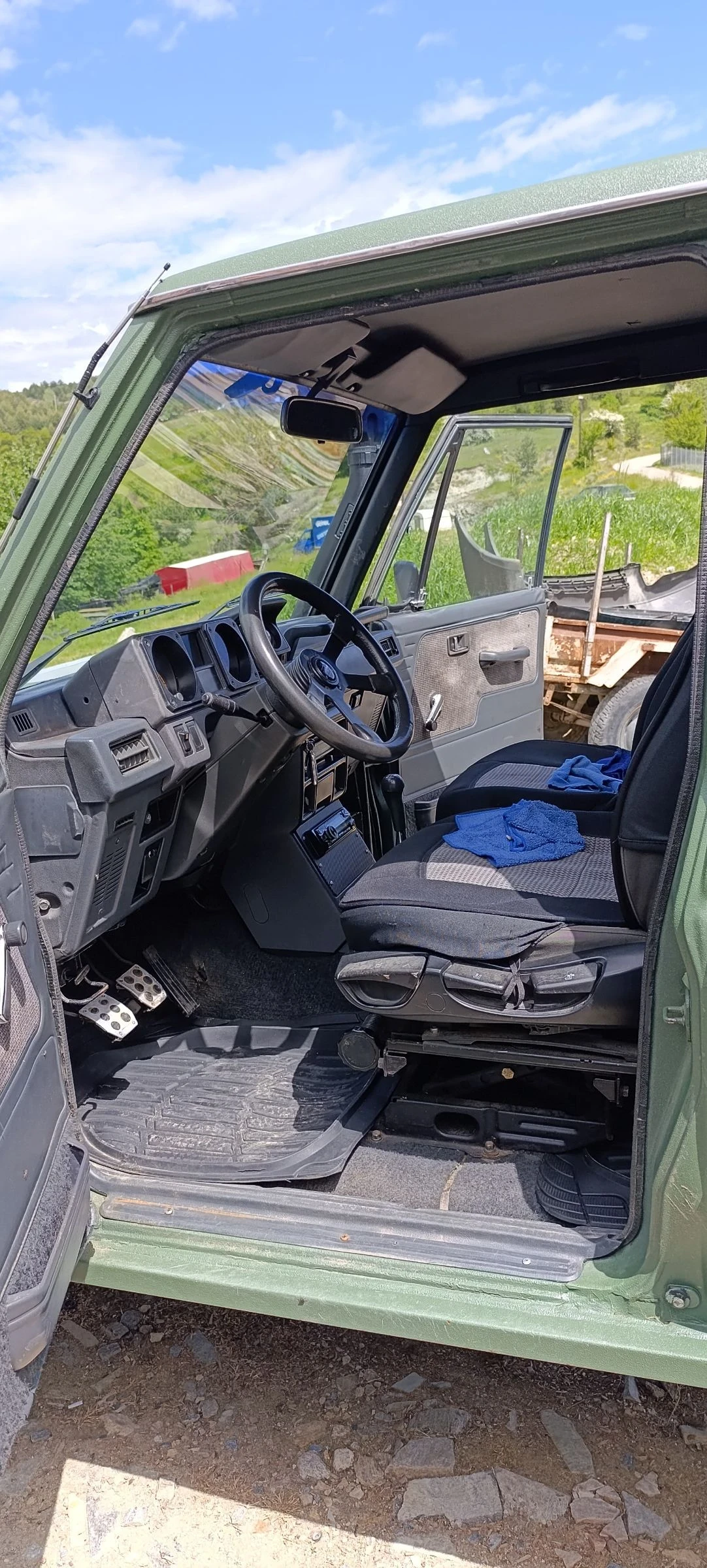 Mitsubishi Pajero 2.5 , снимка 7 - Автомобили и джипове - 54744013