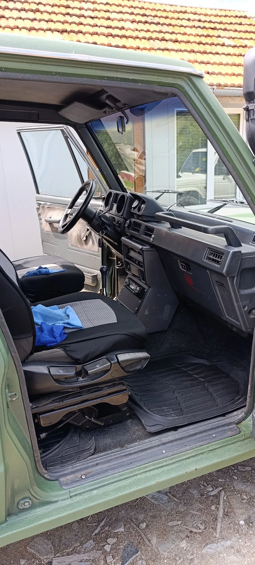 Mitsubishi Pajero 2.5 , снимка 6 - Автомобили и джипове - 54744013