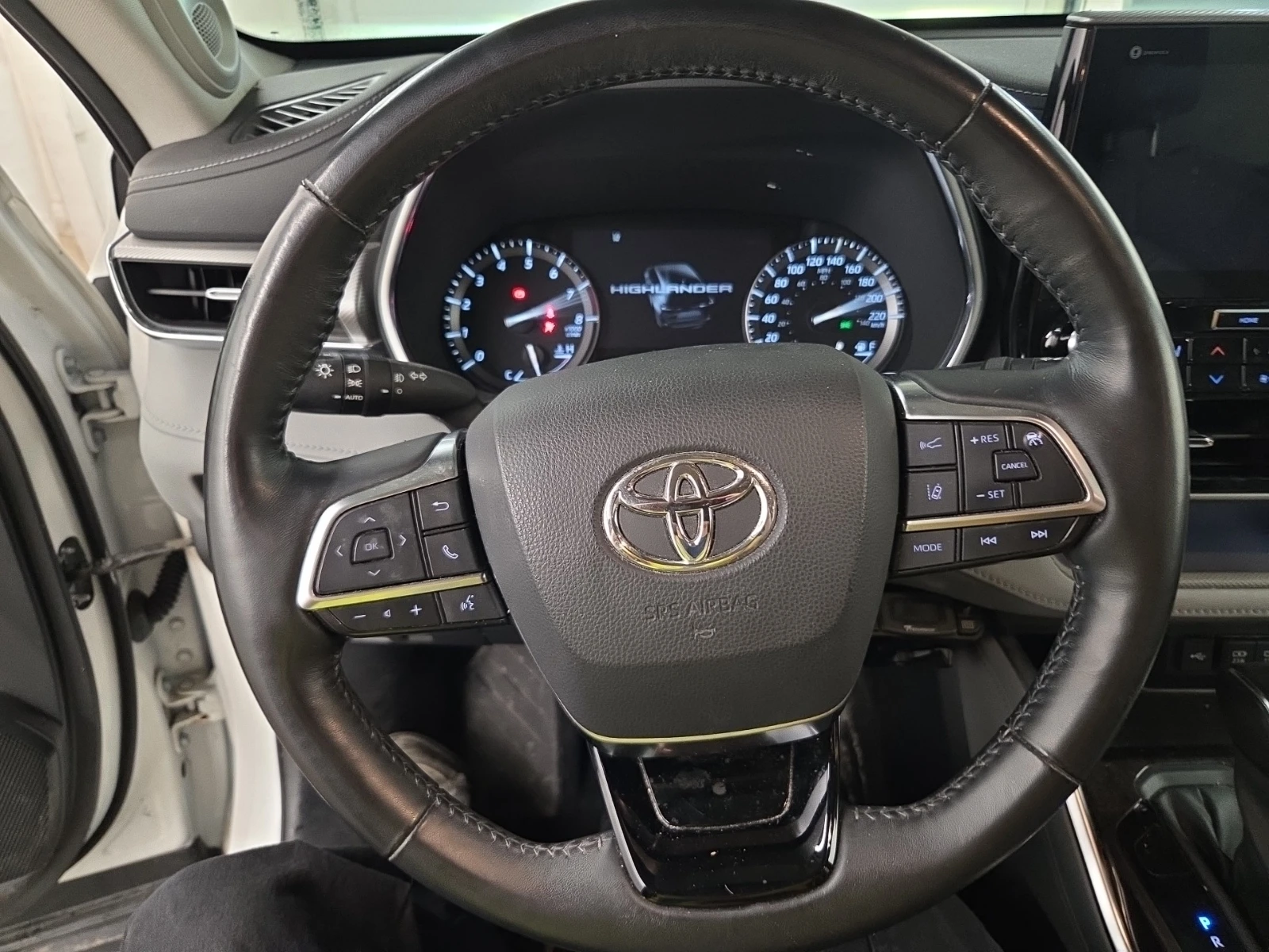 Toyota Highlander LIMITED, снимка 10 - Автомобили и джипове - 54858615