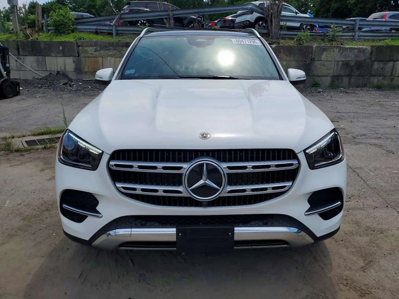 Mercedes-Benz GLE 450 AMG 4MATIC | CARFAX | АВТОКРЕДИТ БЕЗ ПЪРВОНАЧАЛНА, снимка 2 - Автомобили и джипове - 55416796