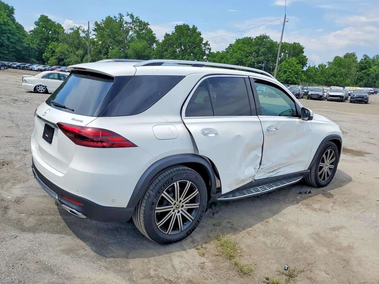 Mercedes-Benz GLE 450 AMG 4MATIC | CARFAX | АВТОКРЕДИТ БЕЗ ПЪРВОНАЧАЛНА, снимка 5 - Автомобили и джипове - 55416796