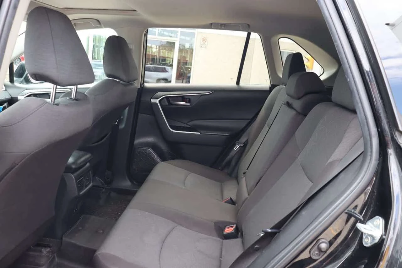 Toyota Rav4 * Hybrid XLE * АВТОКРЕДИТ БЕЗ ПЪРВОНАЧАЛНА ВНОСКА*, снимка 10 - Автомобили и джипове - 55581637
