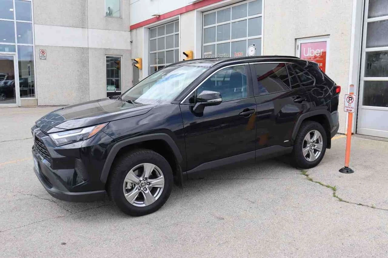 Toyota Rav4 * Hybrid XLE * АВТОКРЕДИТ БЕЗ ПЪРВОНАЧАЛНА ВНОСКА*, снимка 2 - Автомобили и джипове - 55581637