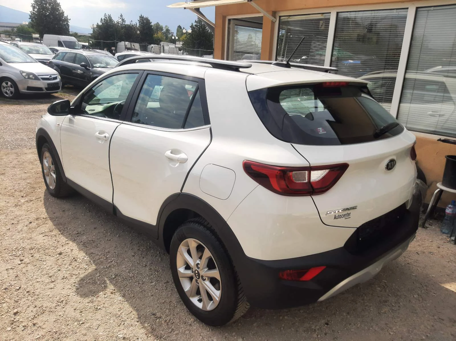 Kia Stonic * 6-СКОРОСТИ*  * EURO-6D* , снимка 3 - Автомобили и джипове - 55587535
