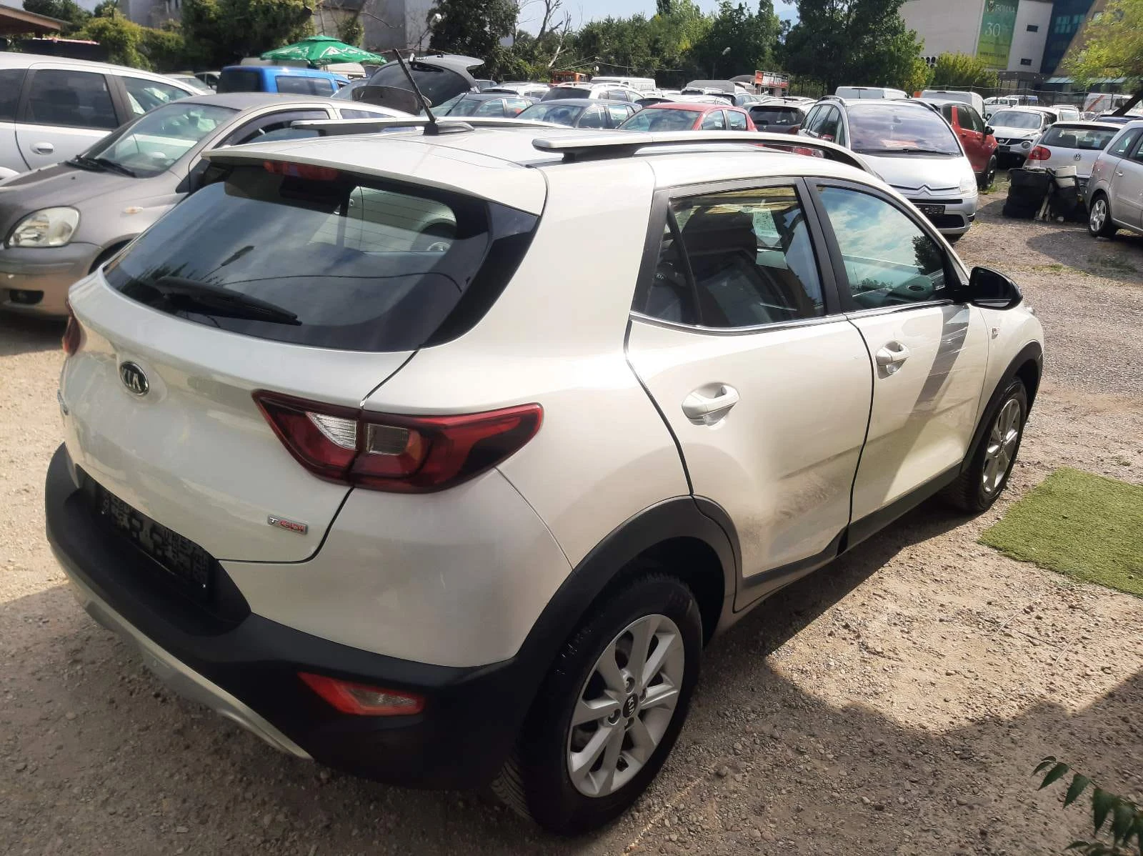 Kia Stonic * 6-СКОРОСТИ*  * EURO-6D* , снимка 4 - Автомобили и джипове - 55587535