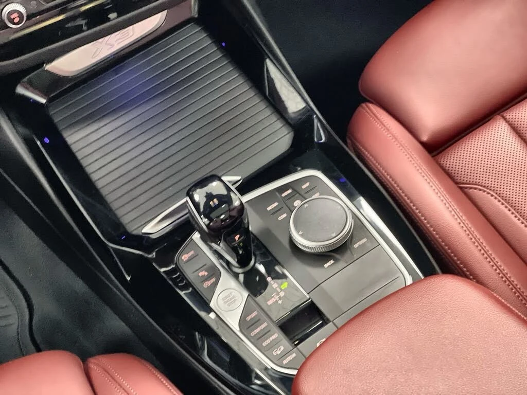 BMW X3 30i* MPACK* LCI* PANO* AMBIENT* 360, снимка 15 - Автомобили и джипове - 55645092
