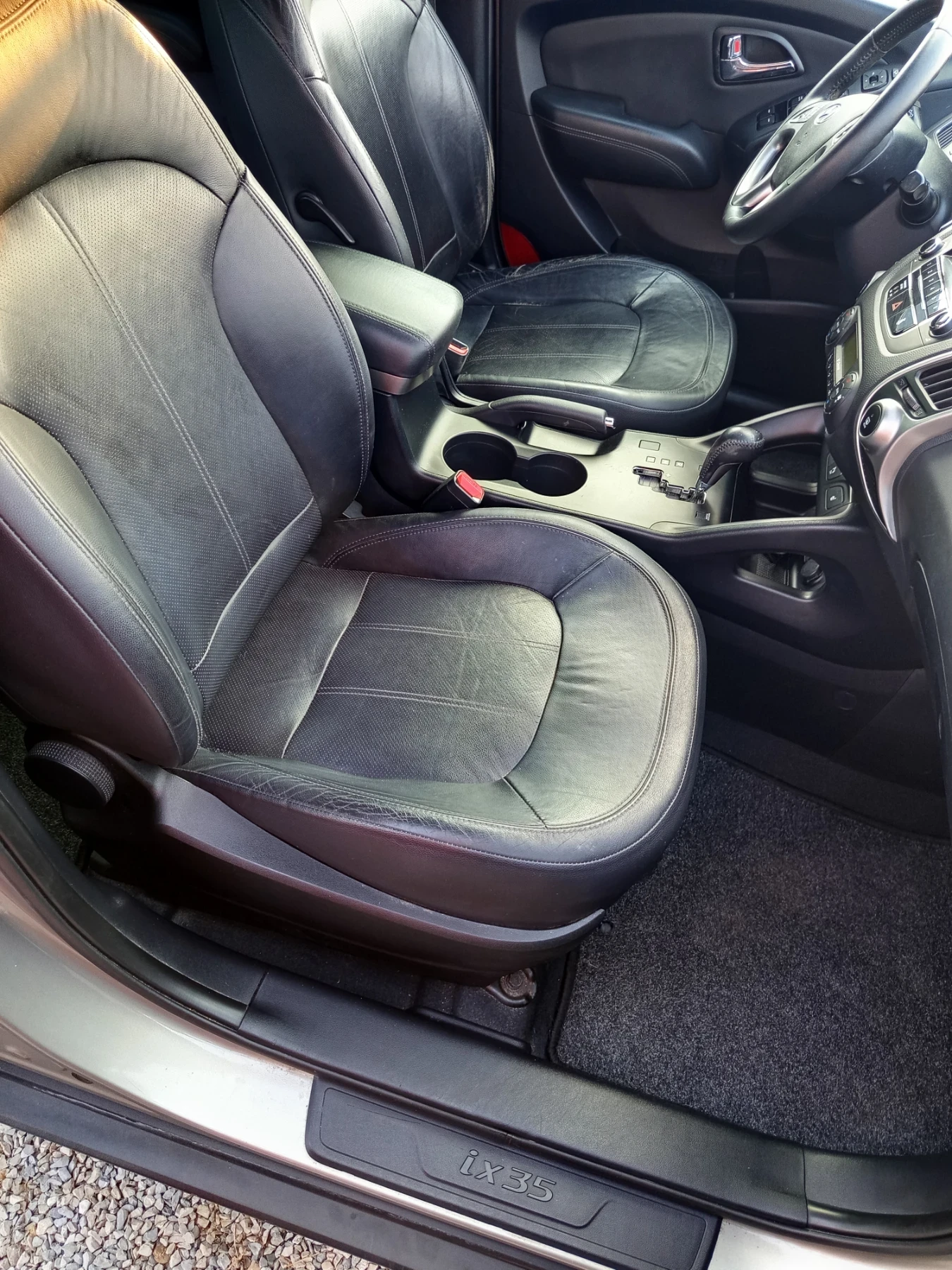 Hyundai IX35, снимка 10 - Автомобили и джипове - 55746942