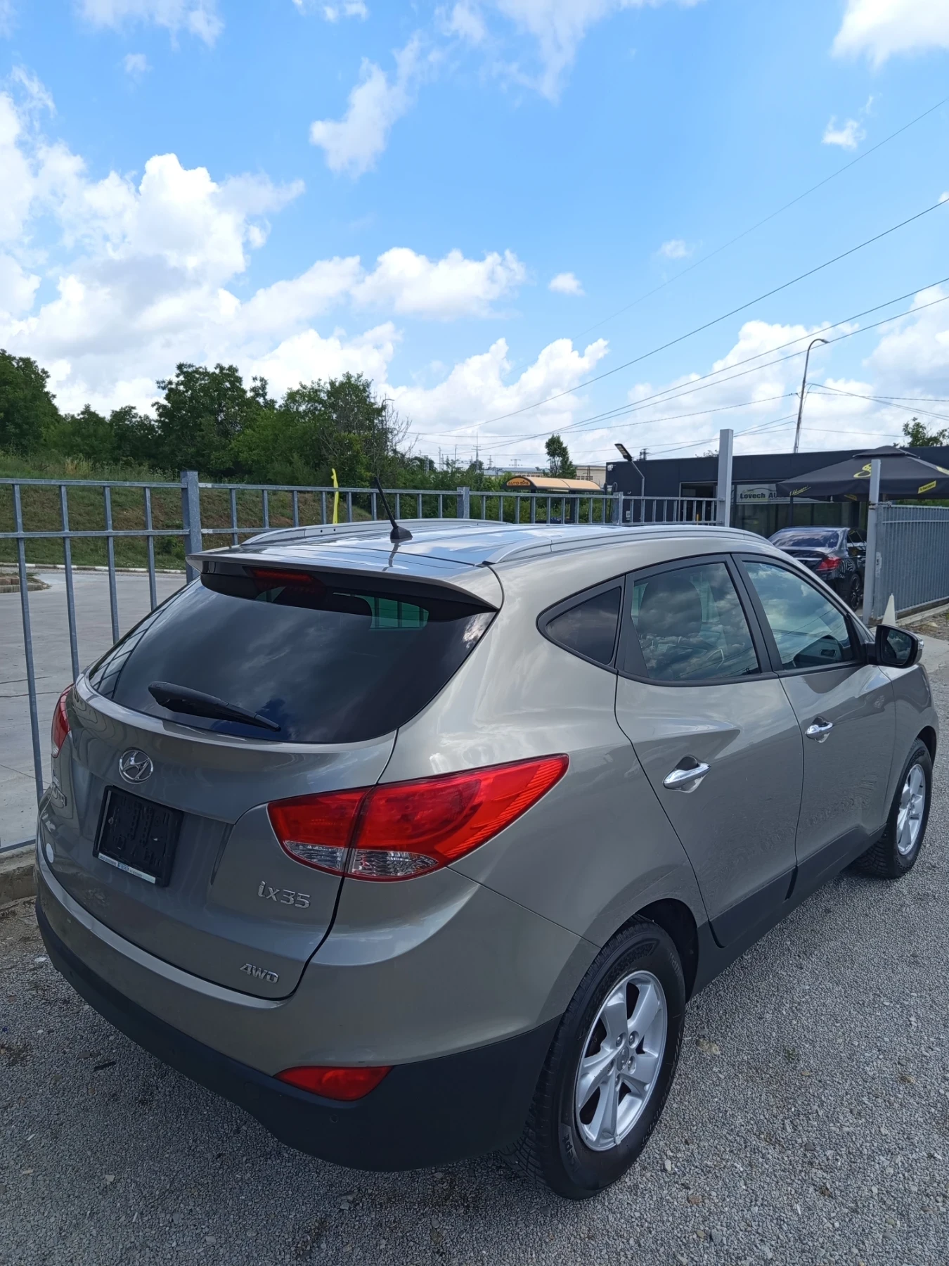 Hyundai IX35, снимка 3 - Автомобили и джипове - 55746942